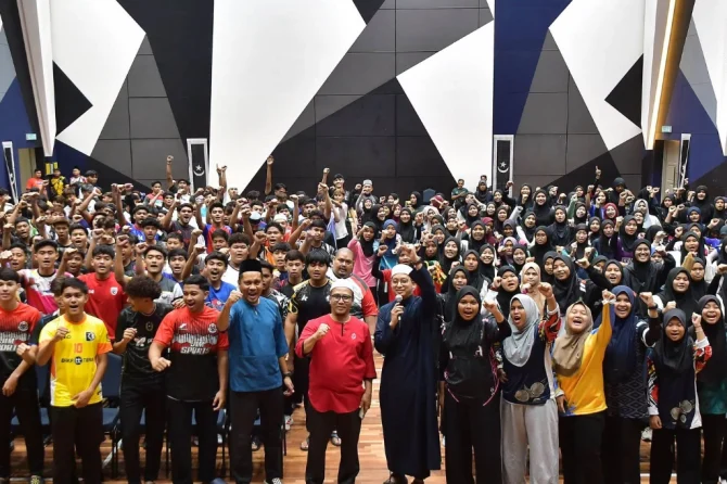 Ceramah Perdana Oleh Ustaz Syed Mohd Norhisyam Tuan Padang