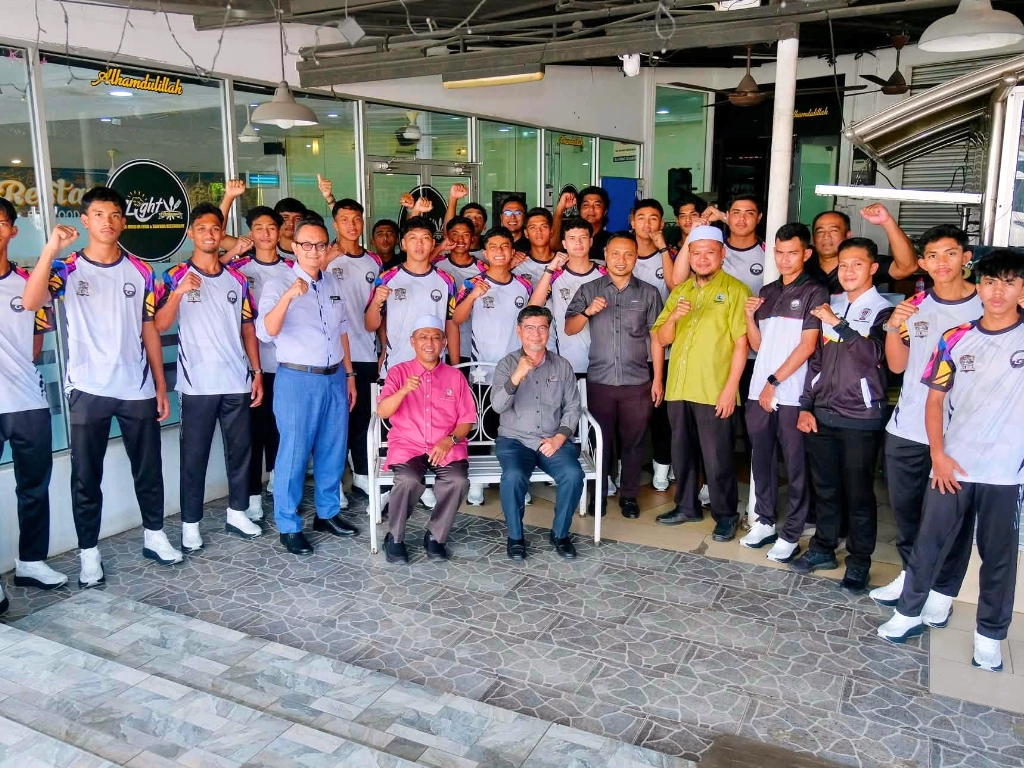 SUKMA 2026: Atlet Bola Tampar Bersama YB Ustaz Ridzuan Hashim 1 msnt sukma 2026 003 001