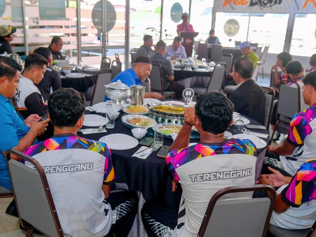 SUKMA 2026: Atlet Bola Tampar Bersama YB Ustaz Ridzuan Hashim 8 msnt sukma 2026 003 007