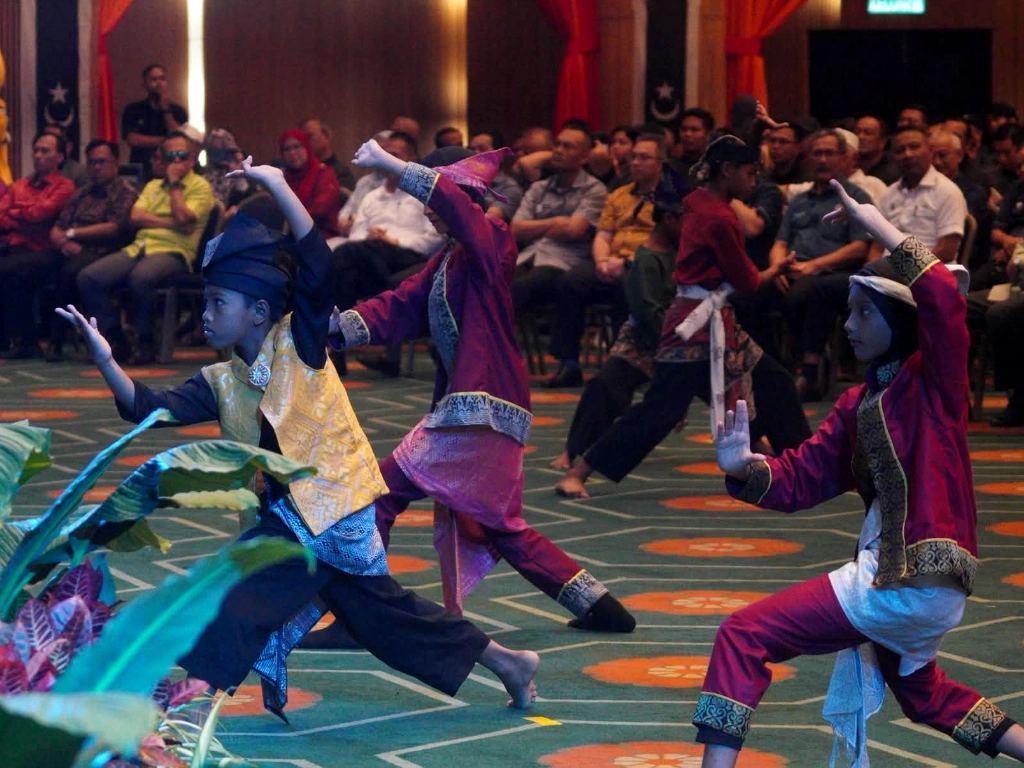 SUKMA 2026: Majlis Penyerahan Bendera Kontinjen SUKMA Terengganu 2026 15 msnt sukma 2026 007 014